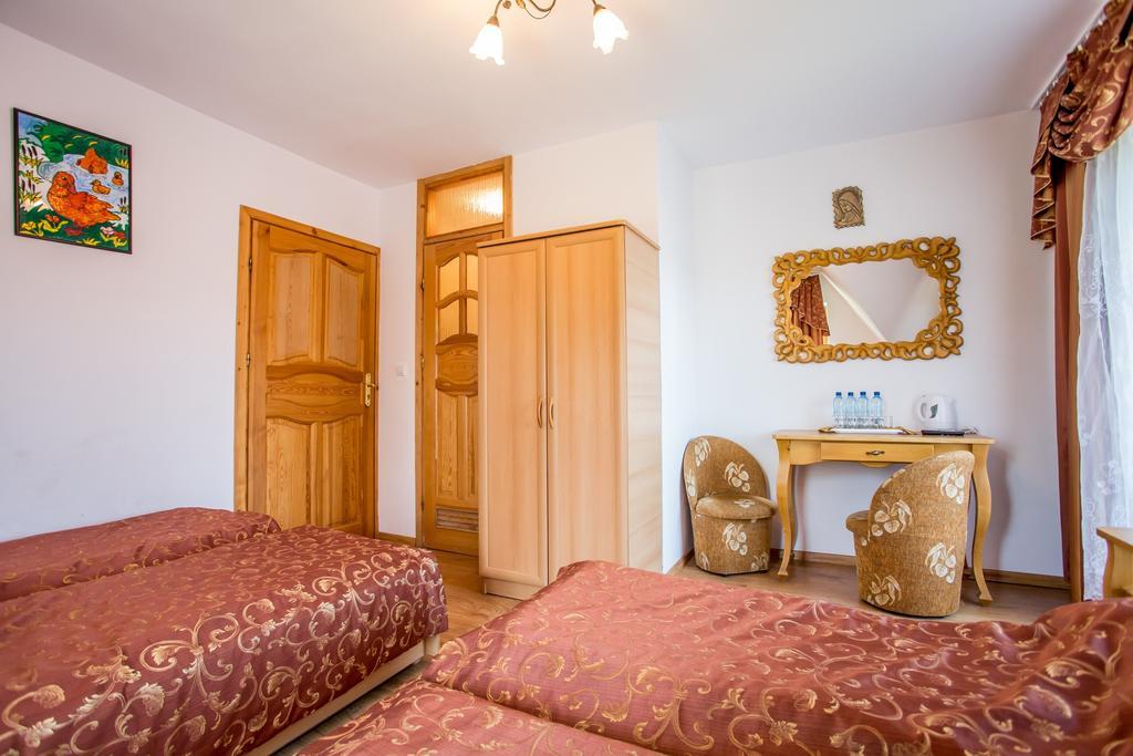 Pod Modrzewiami Hotel Закопане Стая снимка