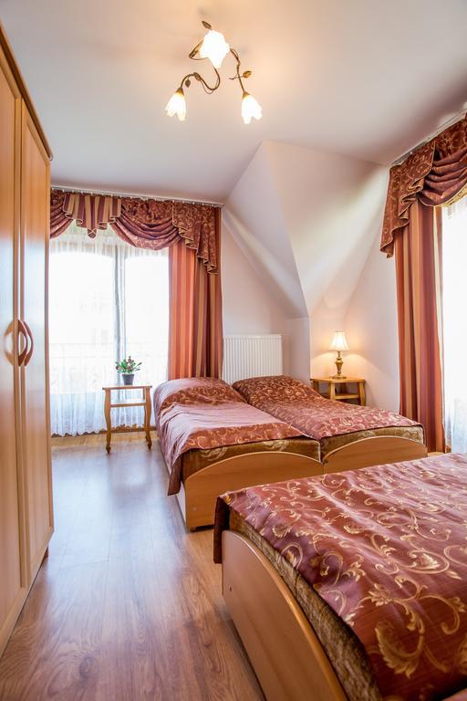 Pod Modrzewiami Hotel Закопане Стая снимка