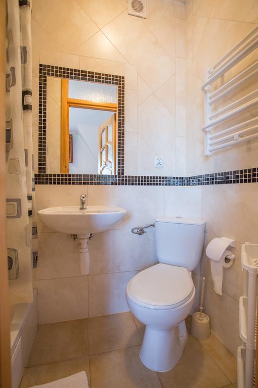 Pod Modrzewiami Hotel Закопане Стая снимка